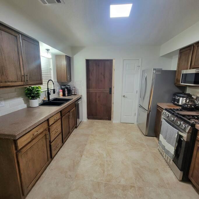 The Ritz Spa Sanctuary Hot Tub/Patio/Fam/Pet Las Cruces Exterior foto