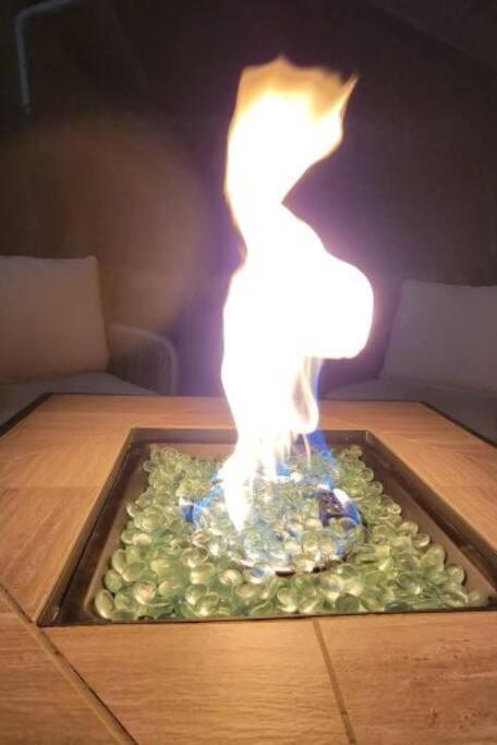 The Ritz Spa Sanctuary Hot Tub/Patio/Fam/Pet Las Cruces Exterior foto