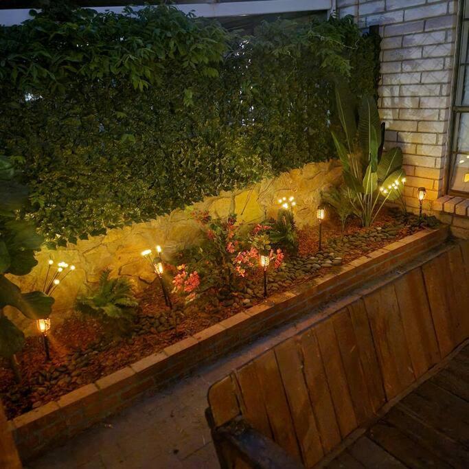 The Ritz Spa Sanctuary Hot Tub/Patio/Fam/Pet Las Cruces Exterior foto